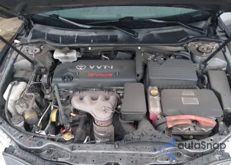 2010 Toyota Camry Hybrid z USA, uszkodzony, nr VIN 4T1BB3EK0AU118098